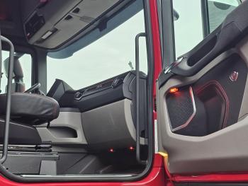 S660 V8 6x2/4 / RETARDER / HYDRAULIC / FULL AIR